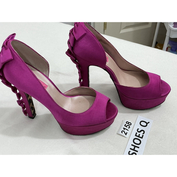 Womans Betsey Johnson Sammmll Pink Platform Peep Toe Heel Pumps 8 M - Picture 2 of 9
